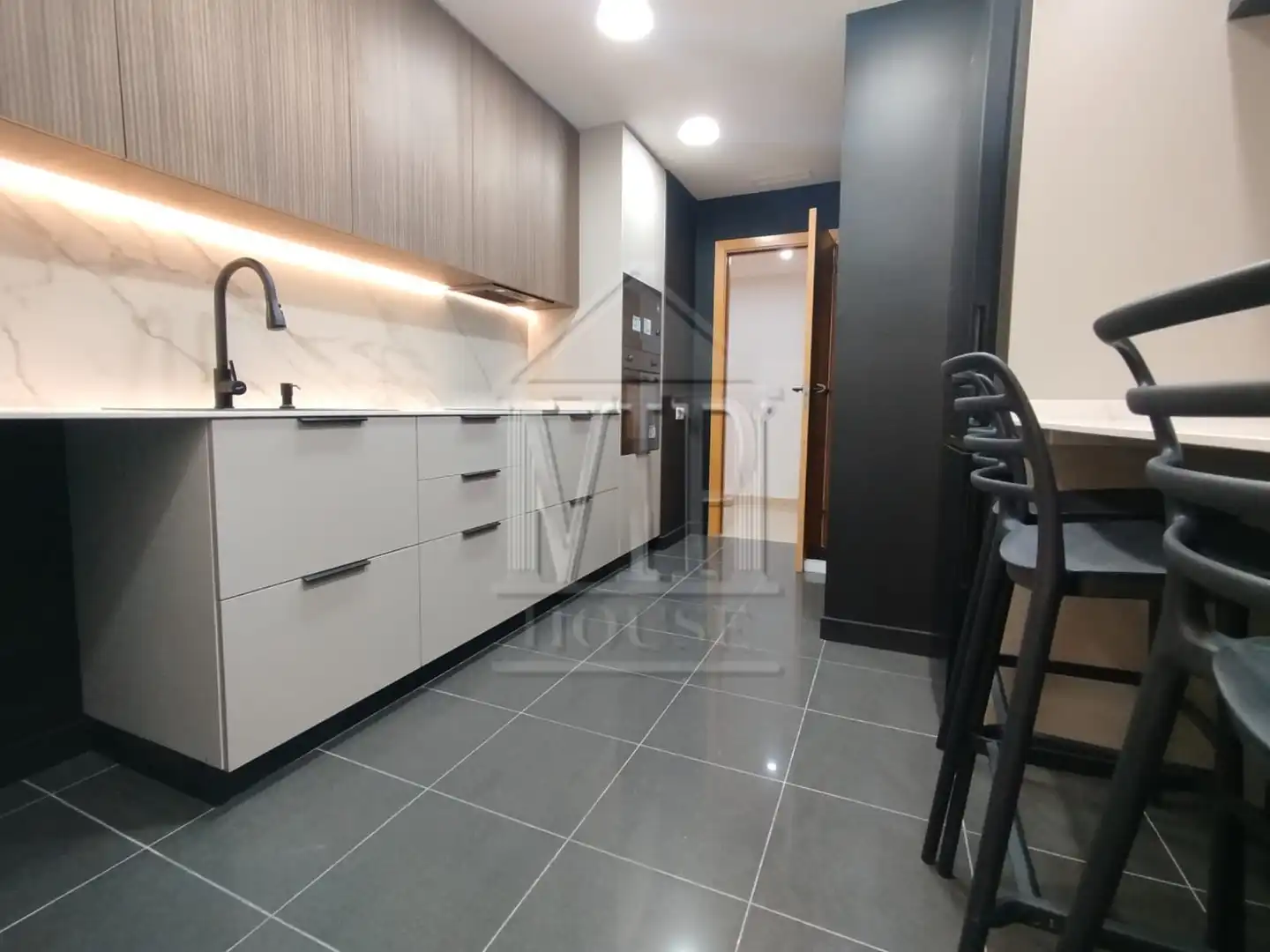 Kitchen of Flat for sale in Badalona  with Air Conditioner, Heating and Furnished