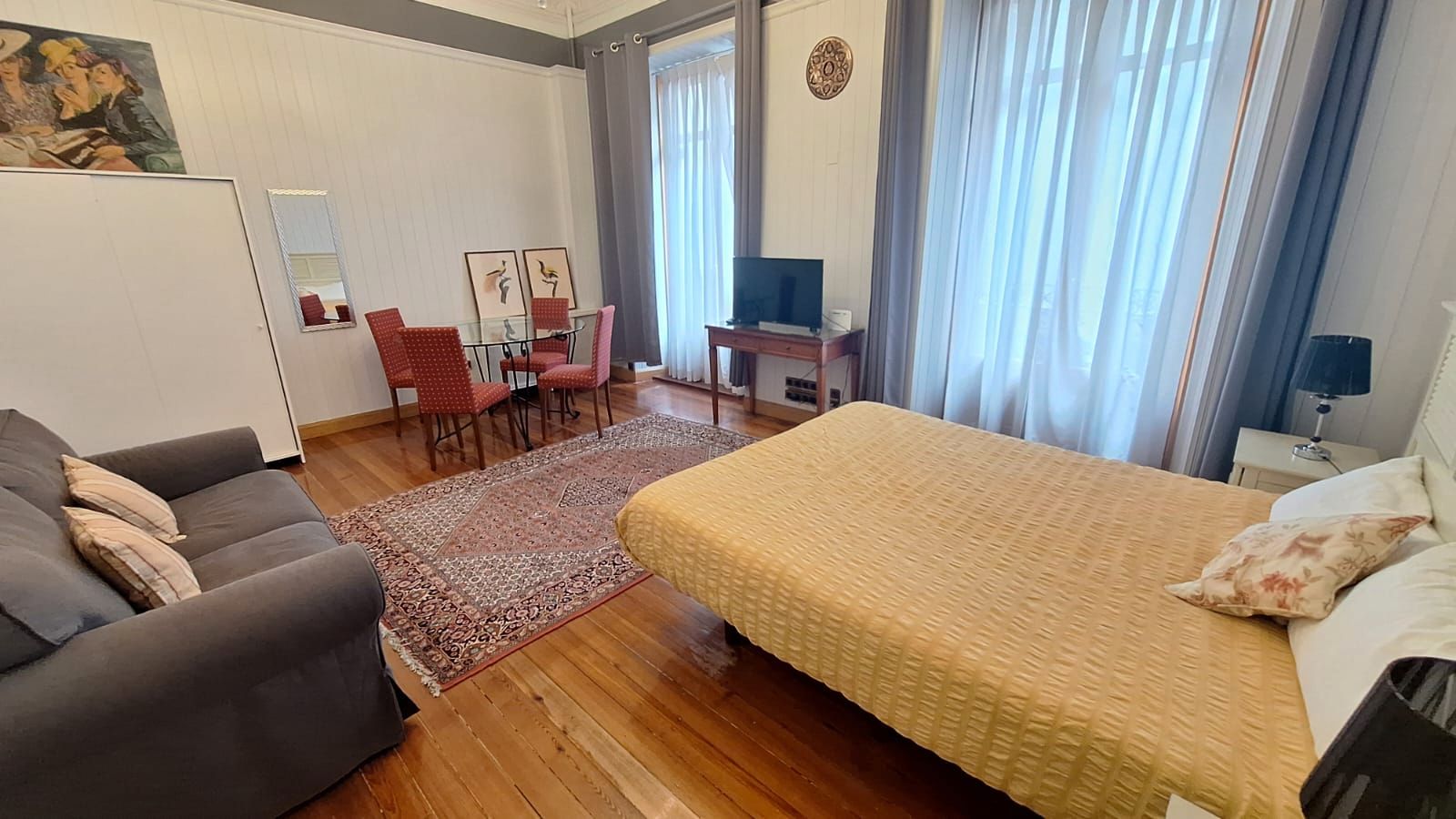 Sala d'estar de Estudi de lloguer en Bilbao  amb Calefacció, Moblat i Rentadora