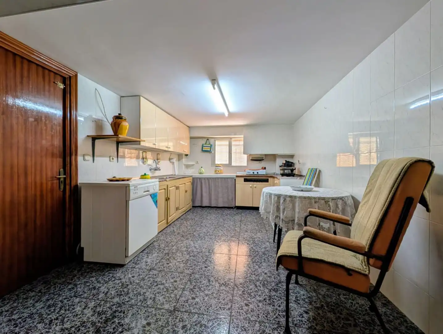 Cuina de Casa o xalet en venda en Villanueva de Tapia amb Aire condicionat, Terrassa i Traster