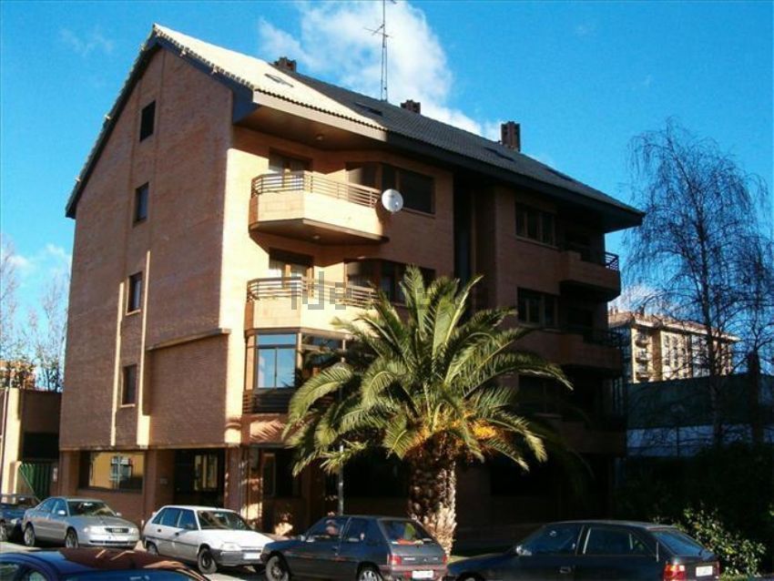 Exterior view of Duplex for sale in  Logroño  with Storage room