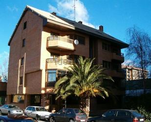 Vista exterior de Dúplex en venda en  Logroño amb Traster