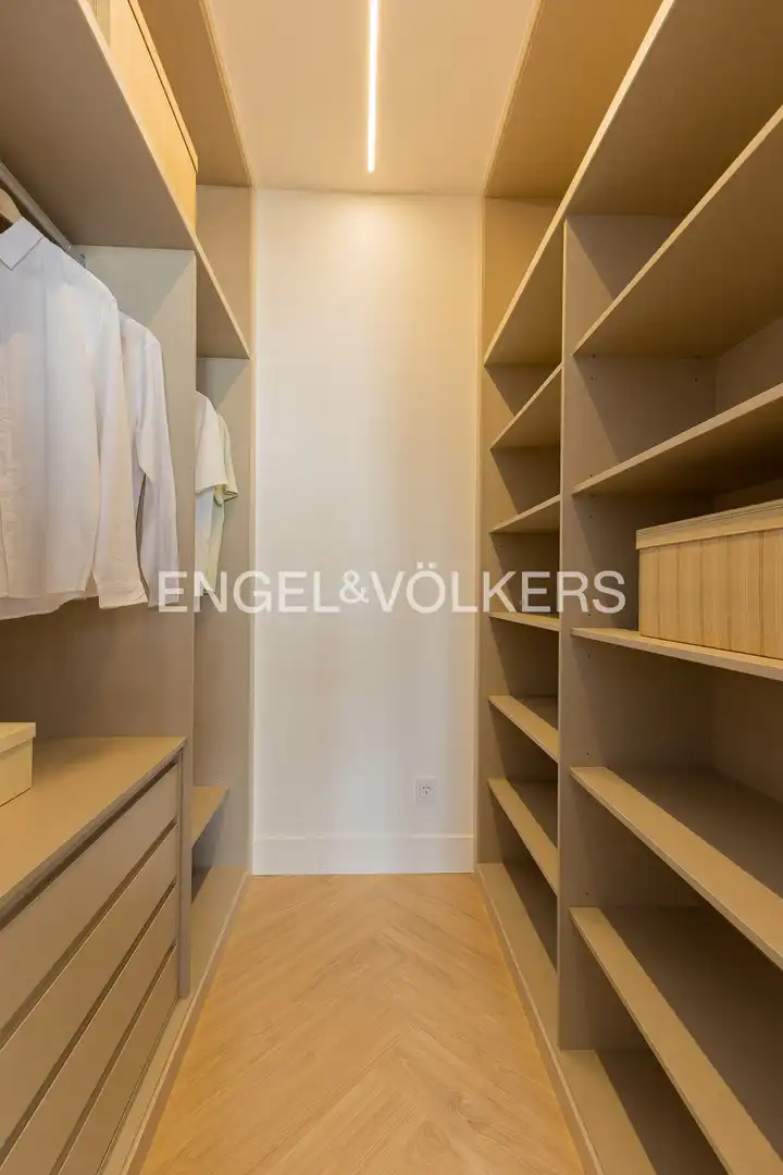 Wohnung zum Verkauf in Madrid mit Klimaanlage, Heizung und Parkett