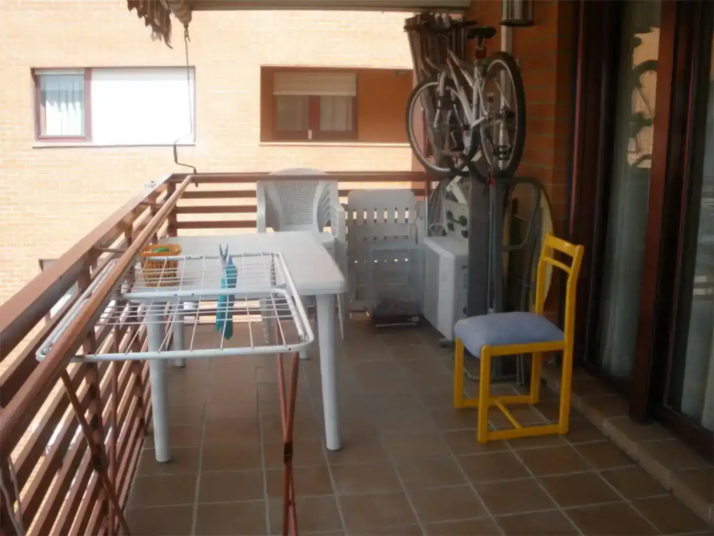Terraza de Piso en venta en Alcalá de Henares con Jardín privado, Piscina y Amueblado