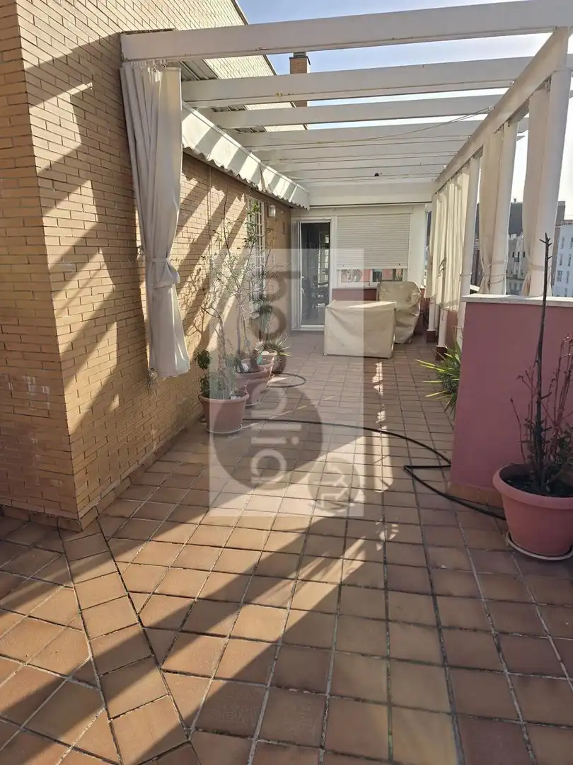 Terrace of Attic for rent in Sevilla  with Air Conditioner, Terrace and Furnished