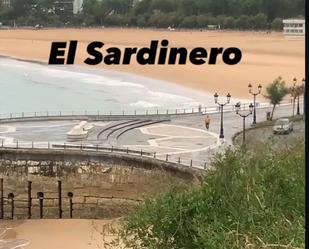 Vista exterior de Edifici en venda en Santander