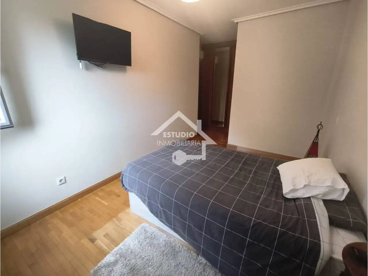 Adossat amb piscina en venda a Avenida Burgos, imagen 53