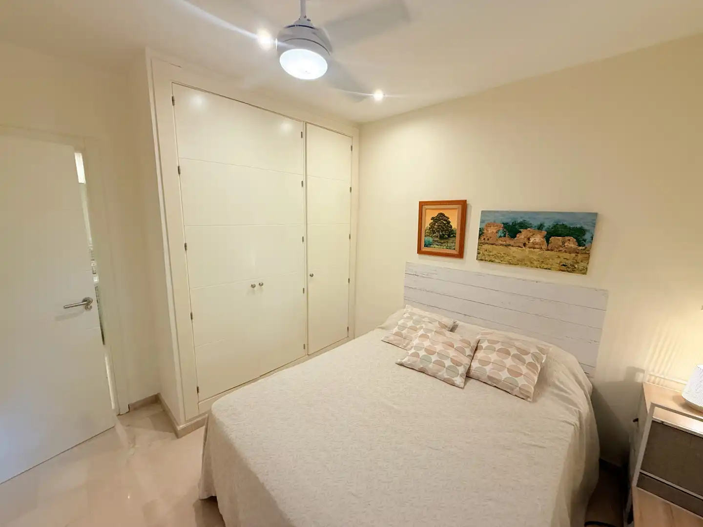 Dormitori de Casa adosada de lloguer en Marbella amb Terrassa, Piscina i Piscina comunitària