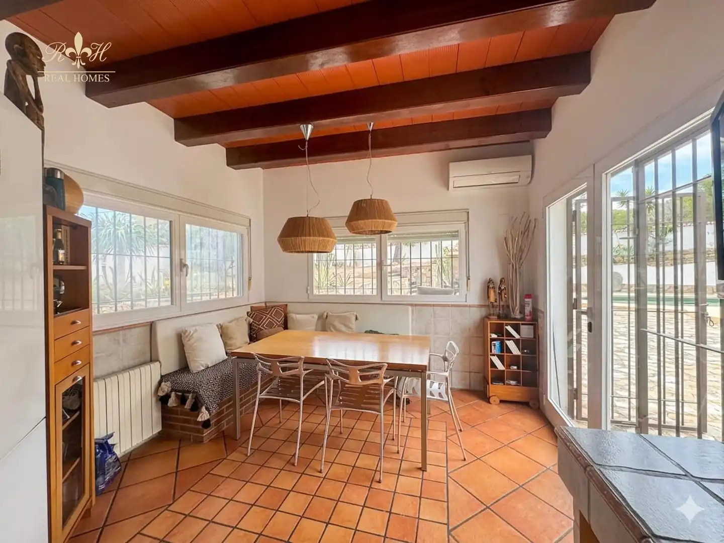 Esszimmer von Haus oder Chalet zum Verkauf in L'Alfàs del Pi mit Klimaanlage und Schwimmbad