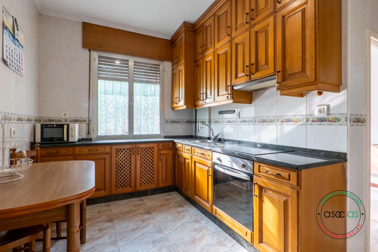 Cuina de Pis en venda en Gijón  amb Calefacció i Parquet
