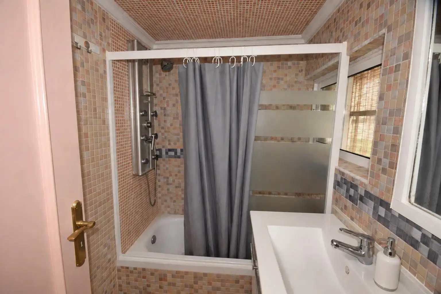 Ground floor for sale in Llevant, imagen 15