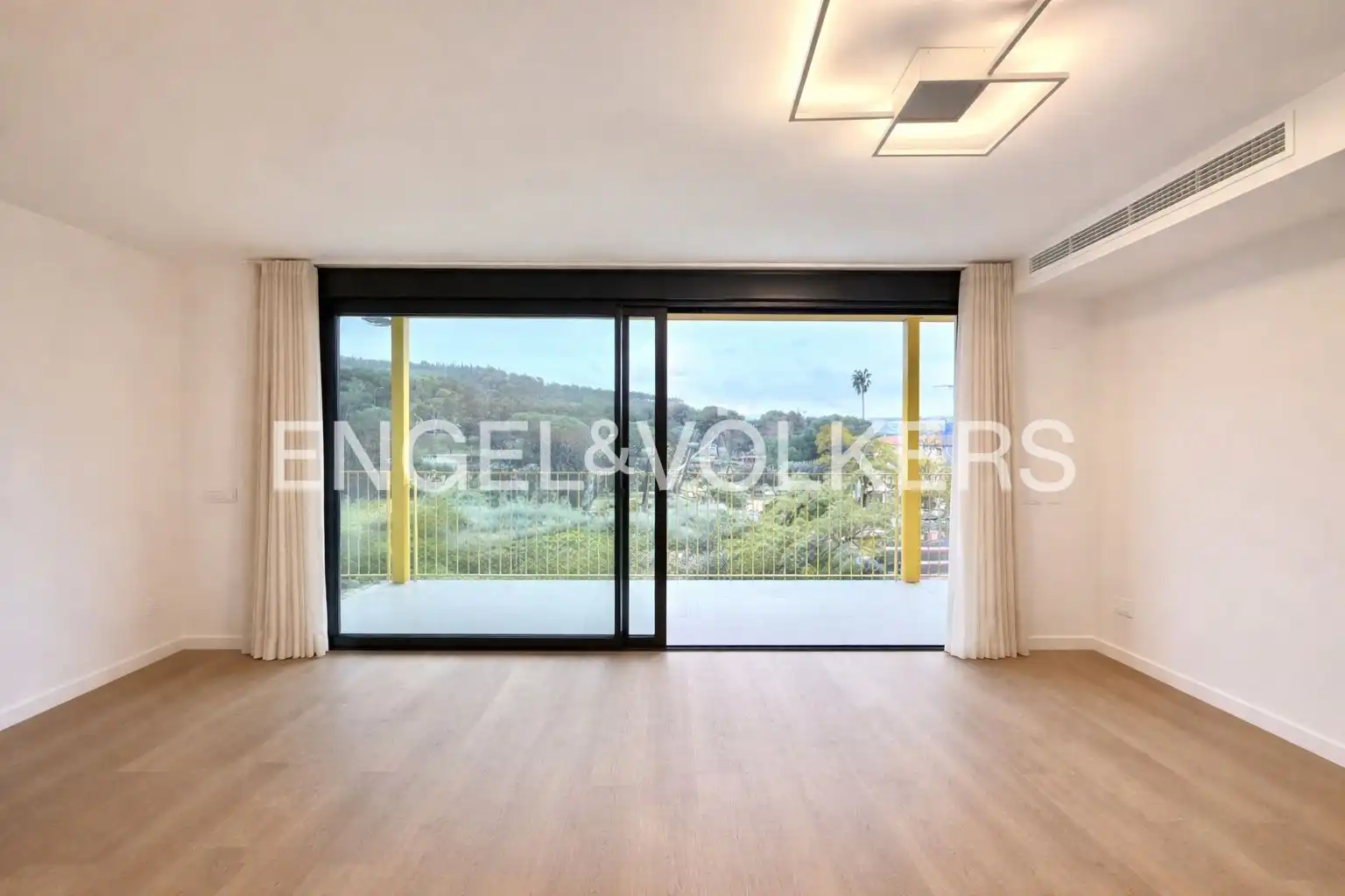 Terrassa de Pis de lloguer en Barcelona amb Aire condicionat, Calefacció i Parquet