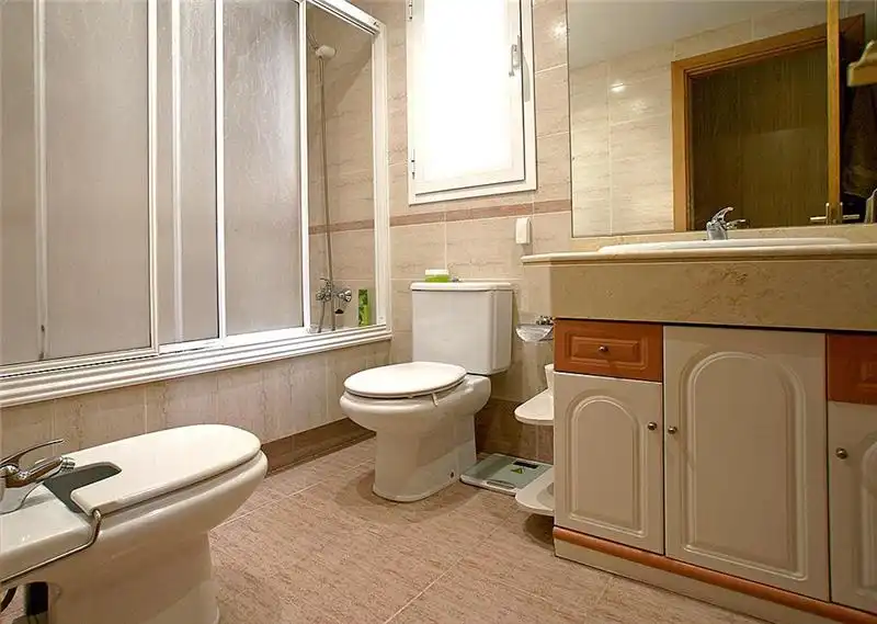 Bathroom of Flat for sale in  Palma de Mallorca  with Air Conditioner, Heating and Terrace