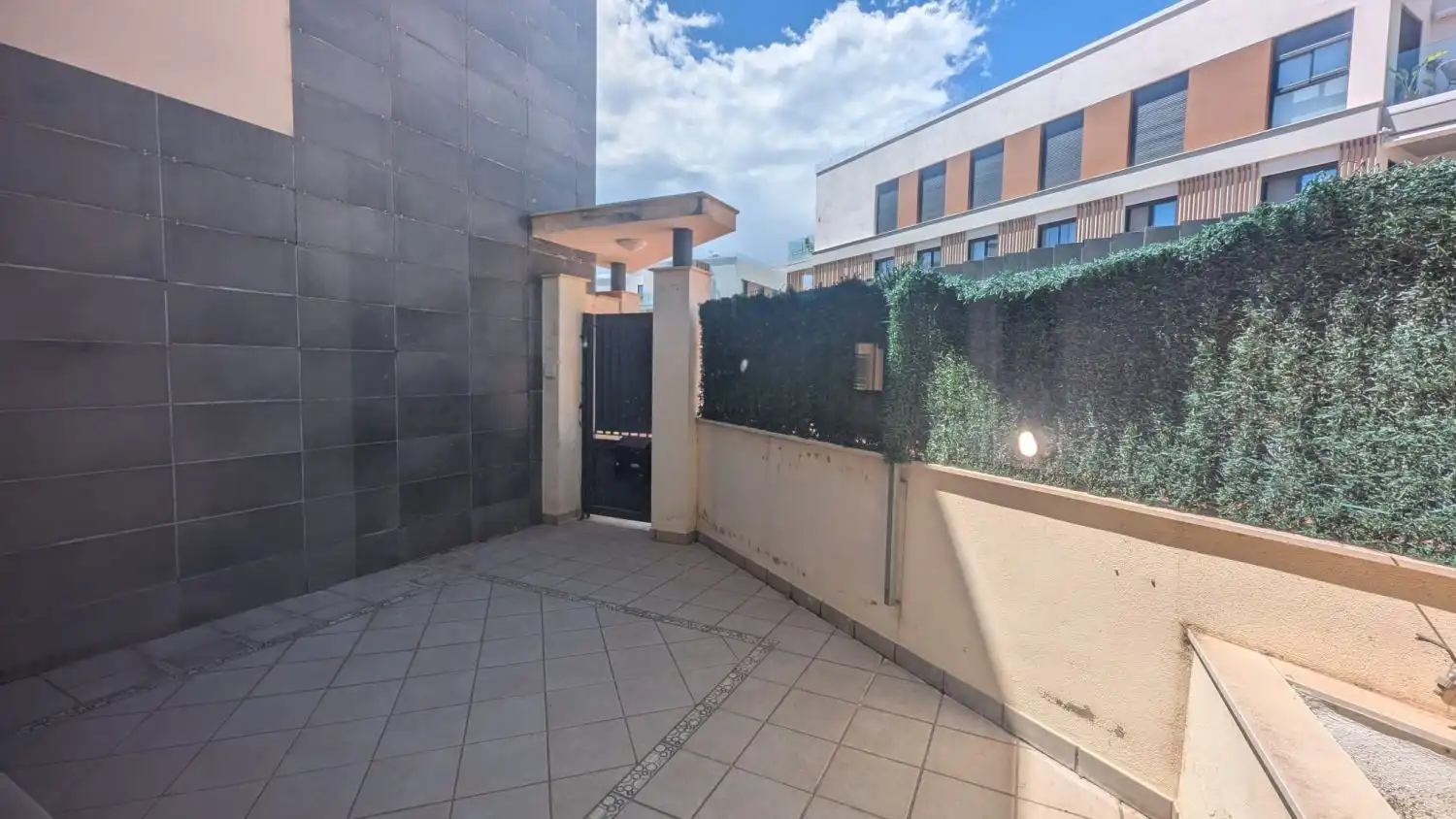 Maison mitoyenne avec terrasse à vendre à MOLINS, imagen 4