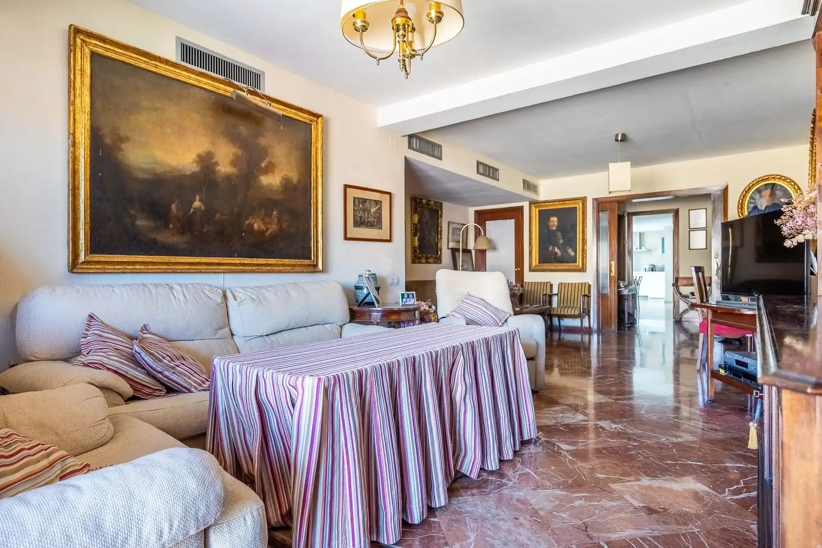 Living room of Flat for sale in Sevilla  with Air Conditioner, Terrace and Storage room