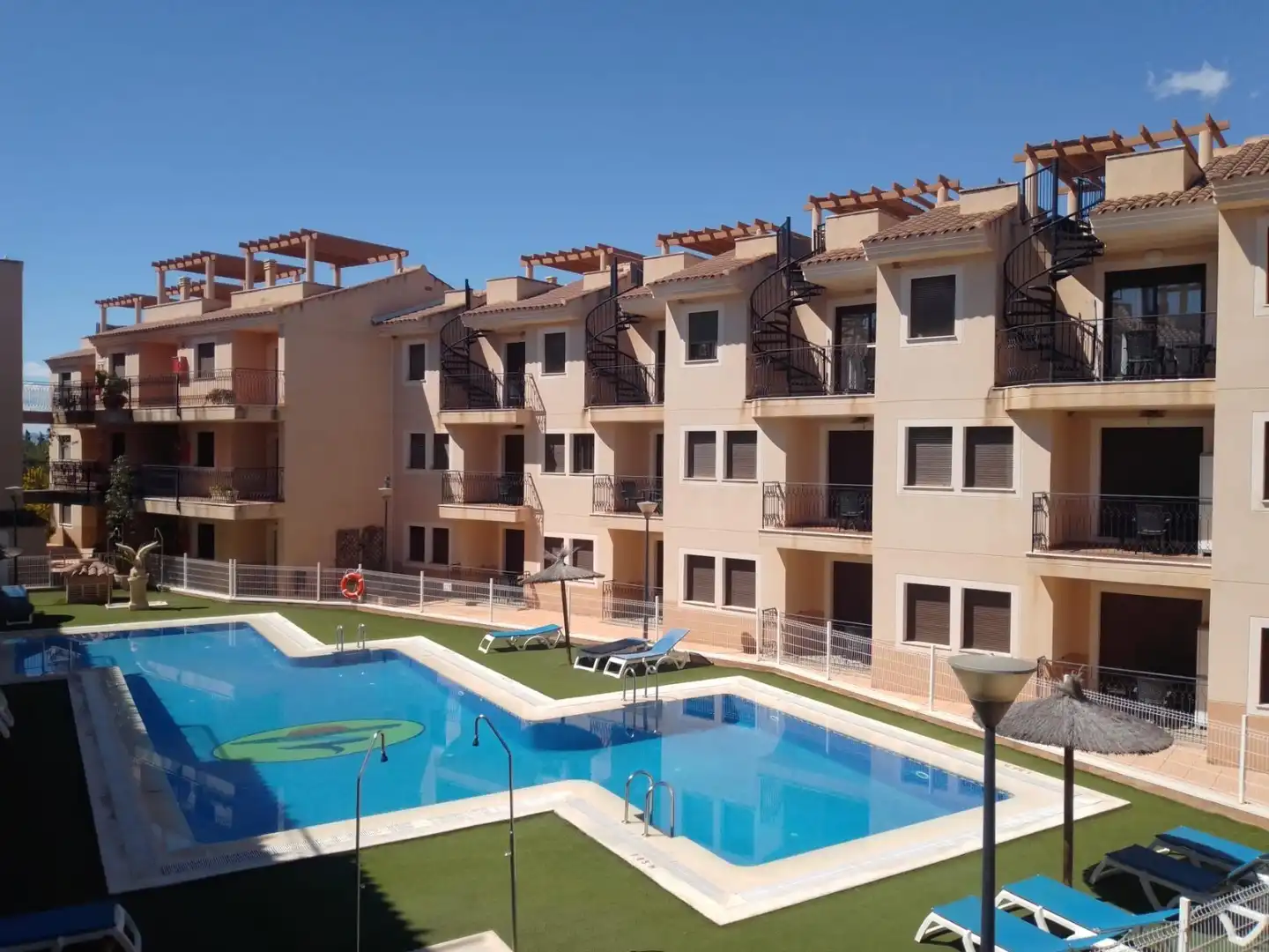Apartament amb piscina en venda a Los Collados-Los Geraneos