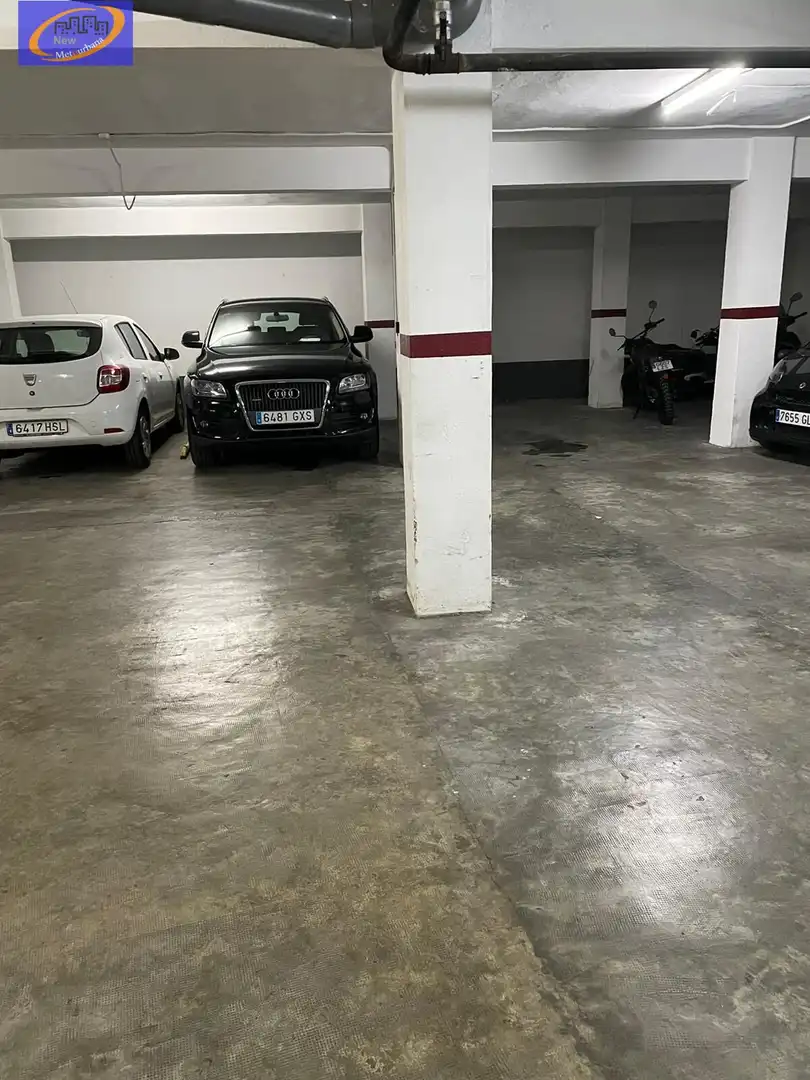 Garaje de alquiler en Calle APARICIO ALBIÑANA, 11, Barrio de Campanar