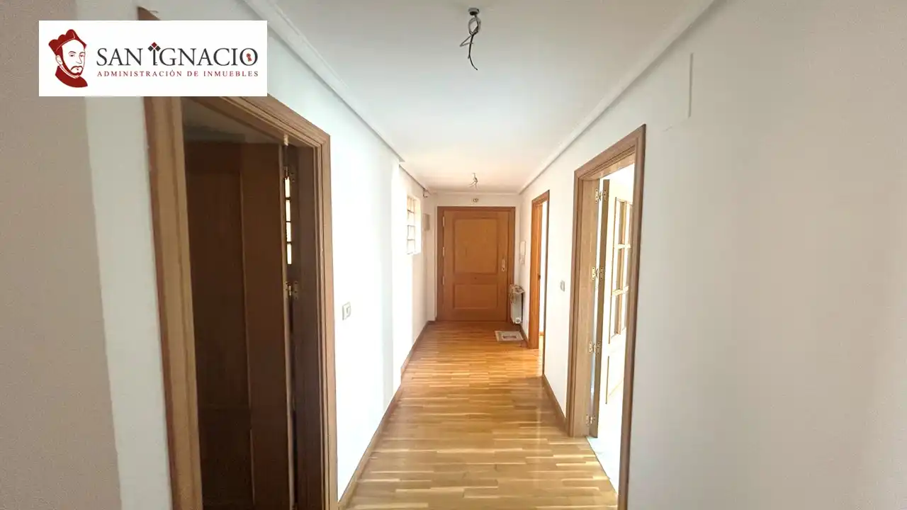 Piso en venta en Villarcayo de Merindad de Castilla la Vieja con Aire acondicionado, Calefacción y Trastero
