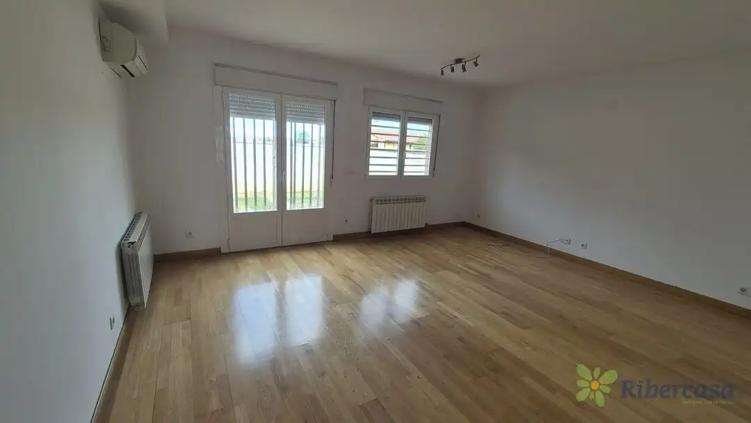 Sala de estar de Casa o chalet en venta en Castejón (Navarra)
