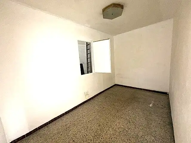 Bedroom of Flat for sale in Badalona  with Furnished and Balcony