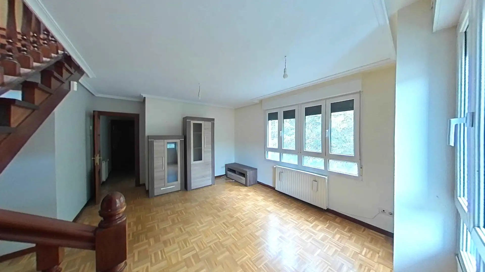 Wohnzimmer von Wohnungen zum Verkauf in Mieres (Asturias) mit Heizung, Parkett und Abstellraum