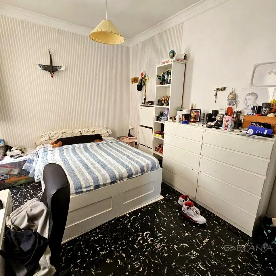 Habitación de Piso en venta en Valencia con Aire acondicionado y Balcón