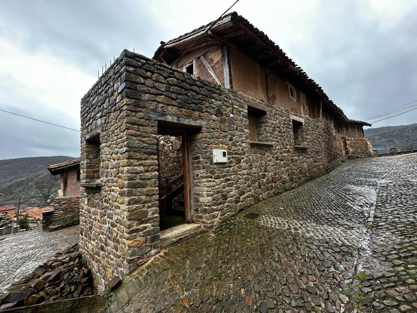 Vista exterior de Casa o xalet en venda en Laguna de Cameros