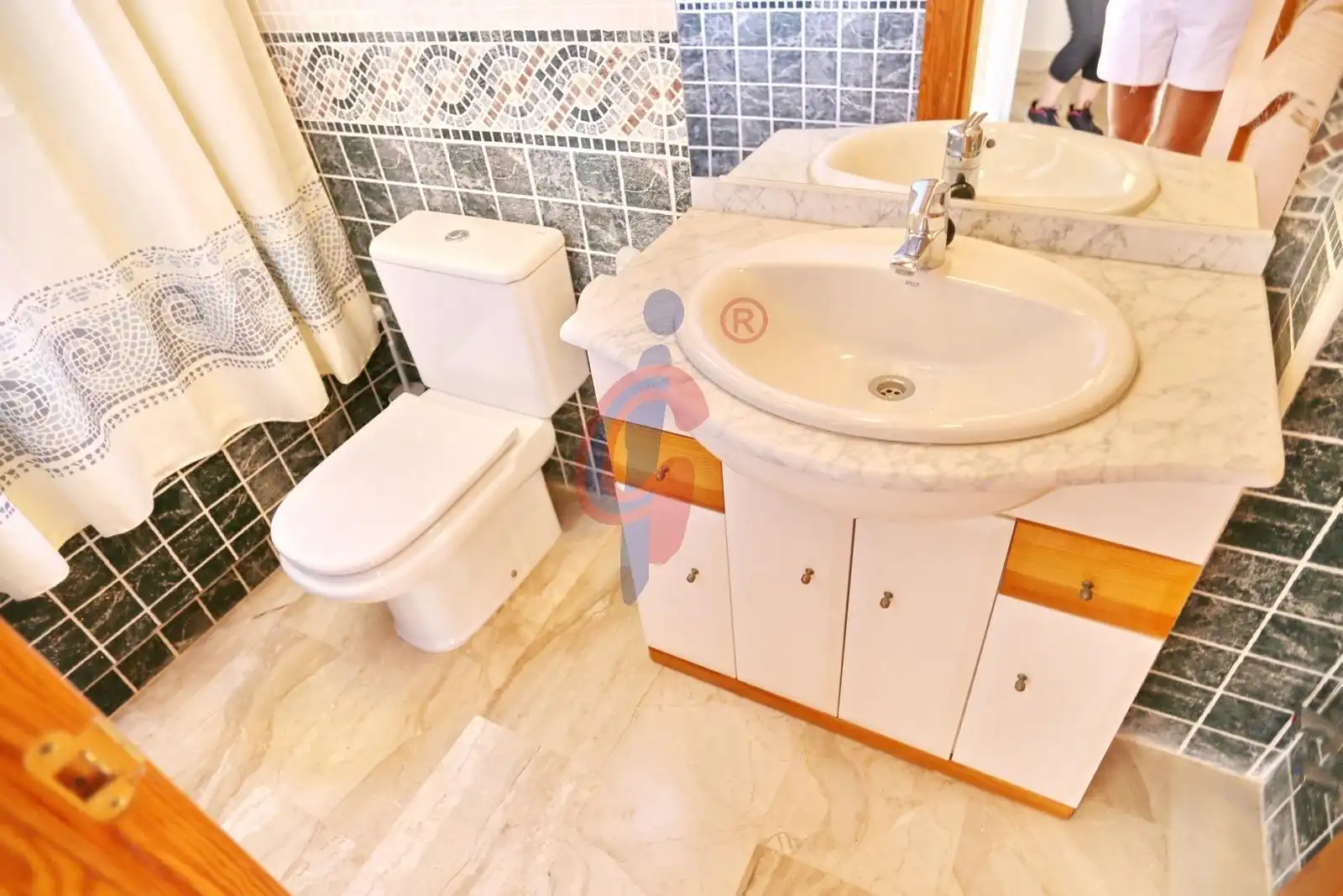 Baño de Casa o chalet en venta en Guardamar del Segura con Aire acondicionado, Jardín privado y Terraza