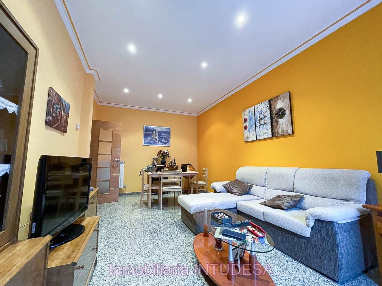 Sala d'estar de Casa o xalet en venda en Fustiñana amb Calefacció, Jardí privat i Terrassa