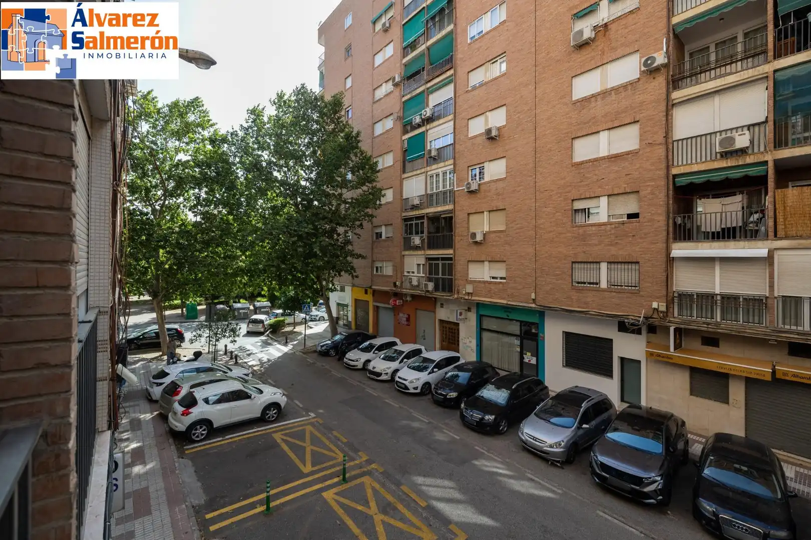 Exterior view of Flat for sale in Granada  with Terrace and Furnished