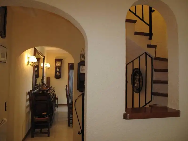 Casa con jardín en venta en Carrer de Zuric 22, imagen 5