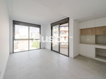 Pis amb piscina en venda a Calle Ramón Gallud