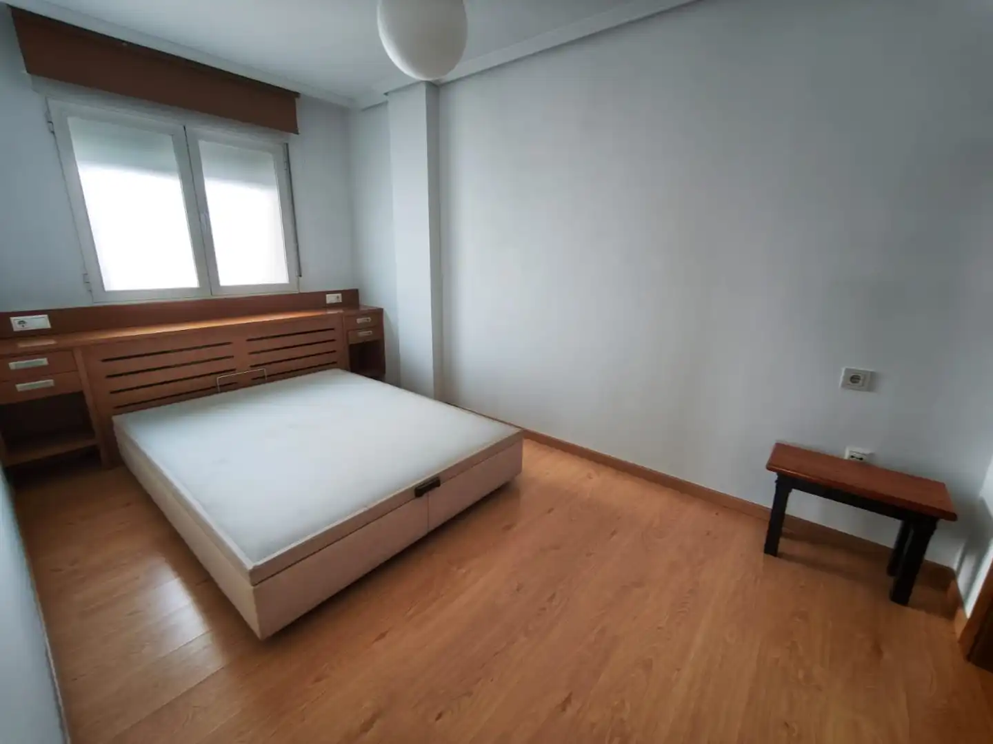 Habitación de Ático en venta en Albacete con Aire acondicionado, Calefacción y Parquet