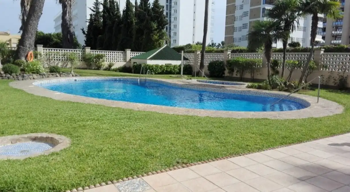 Piscina de Apartamento en venta en Benalmádena con Aire acondicionado, Terraza y Trastero