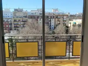 Vista exterior de Piso en venta en Valencia con Aire acondicionado, Horno y Balcón