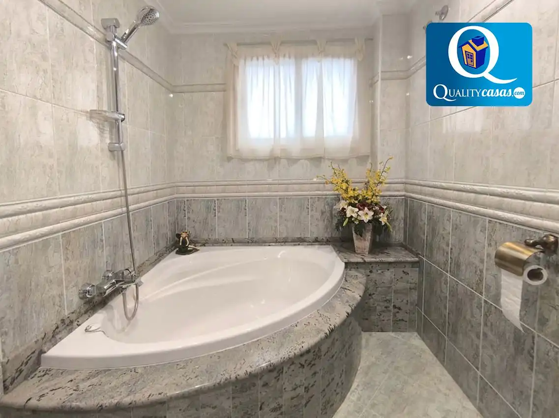 Baño de Casa o chalet en venta en El Carril - Paseo de Chapi