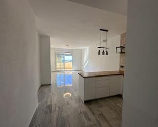 Vista exterior de Apartament en venda en Marbella amb Aire condicionat, Terrassa i Piscina