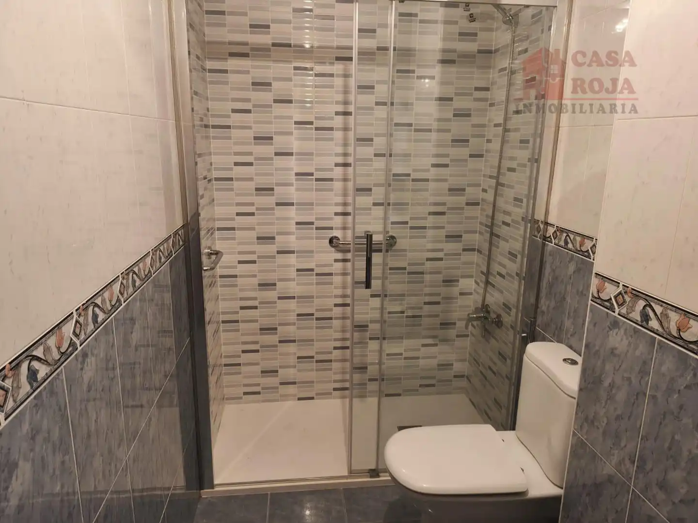 Bany de Apartament en venda en Moaña amb Calefacció, Traster i Moblat