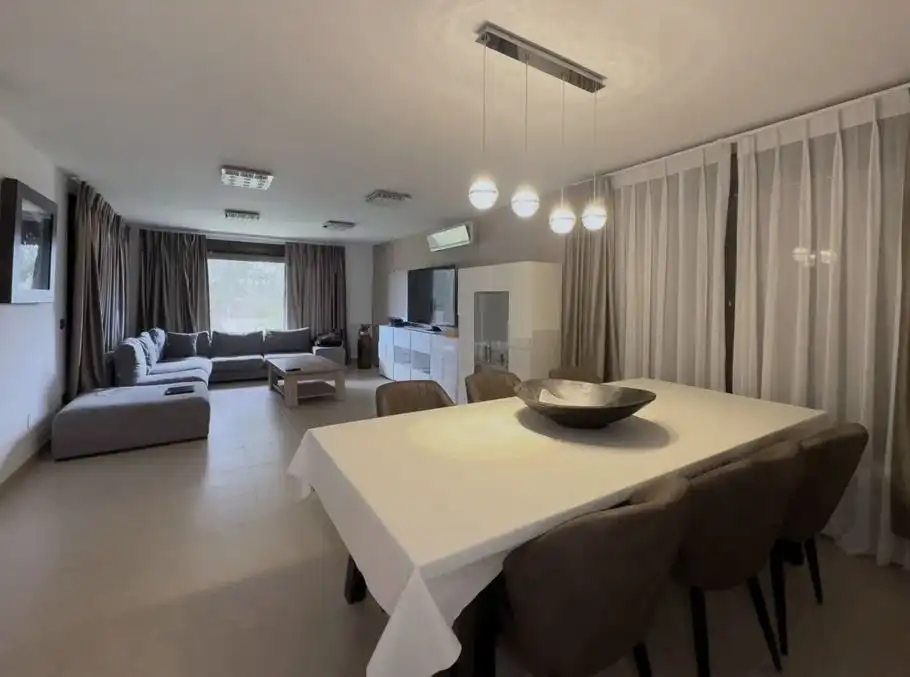 Comedor de Casa o chalet en venta en Colmenar del Arroyo con Aire acondicionado, Calefacción y Piscina
