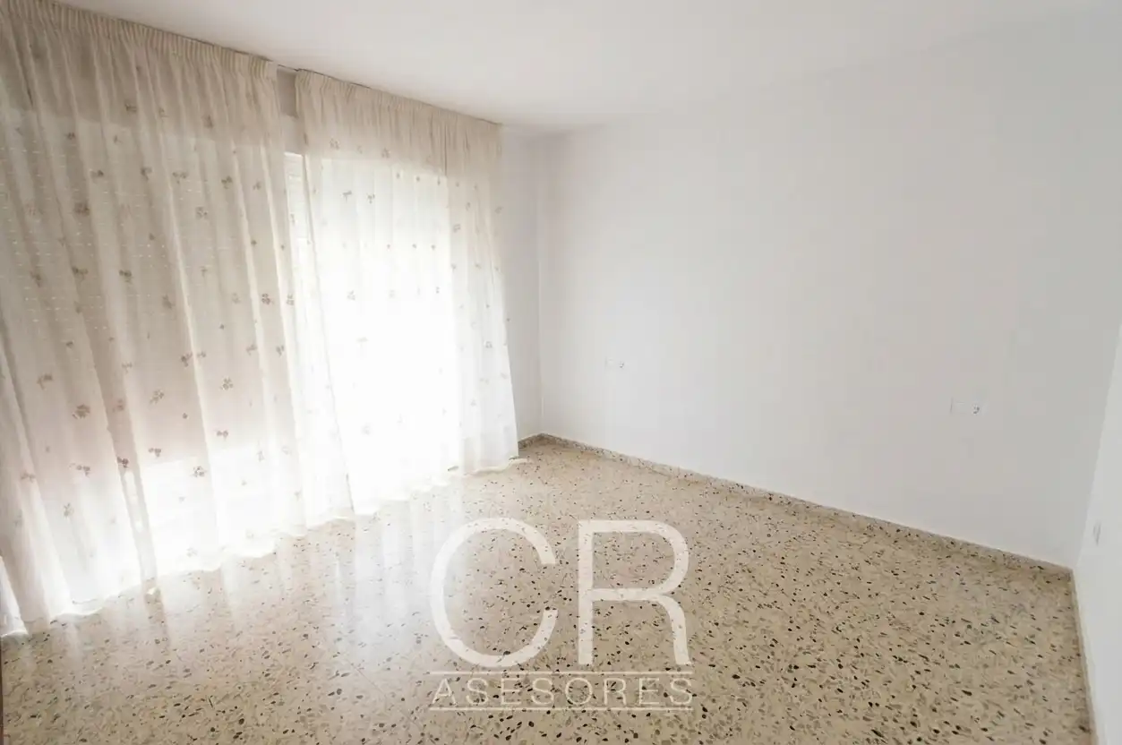 Habitación de Piso de alquiler en Granada con Aire acondicionado, Calefacción y Balcón