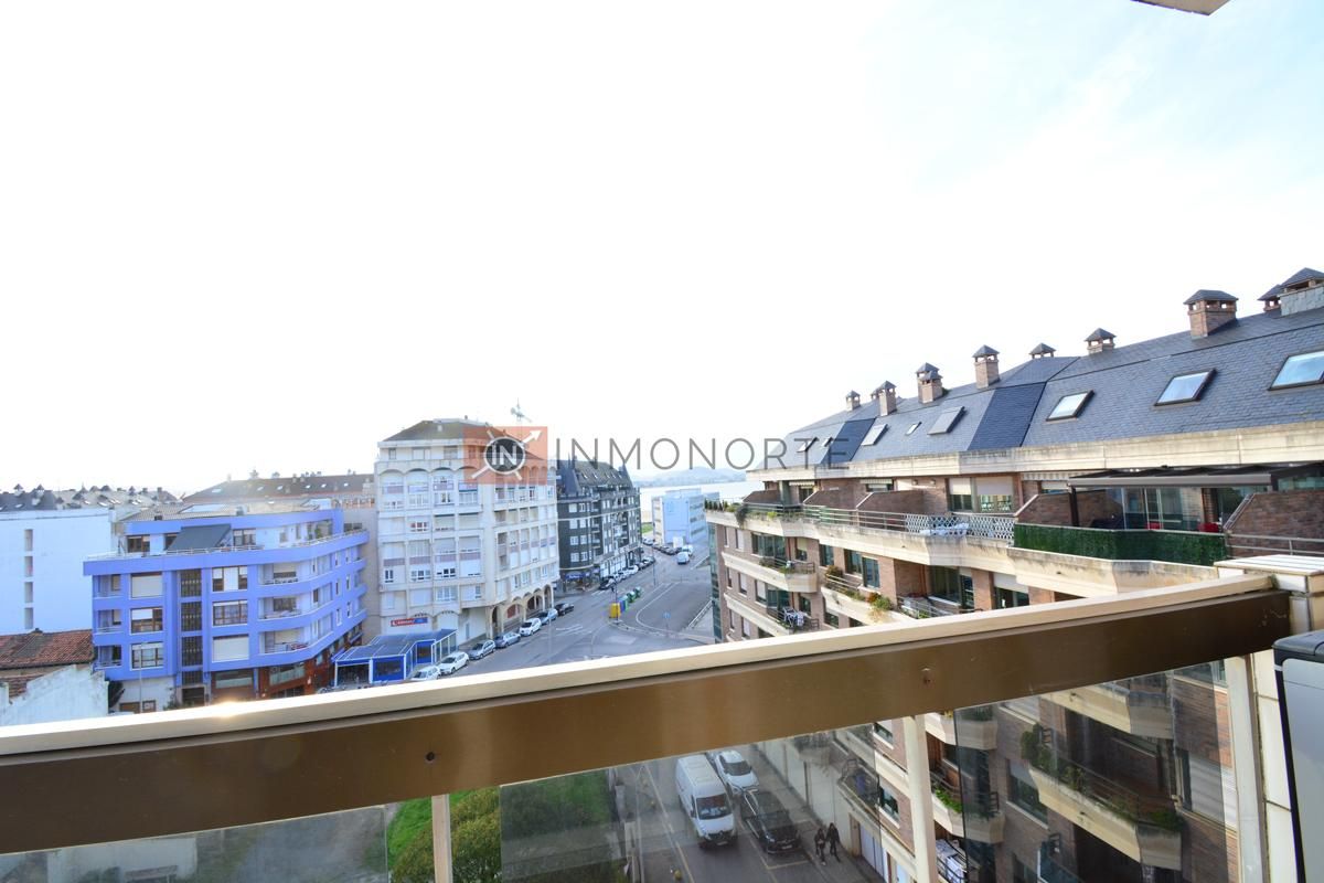 Flat for rent in Menéndez Pelayo, Centro