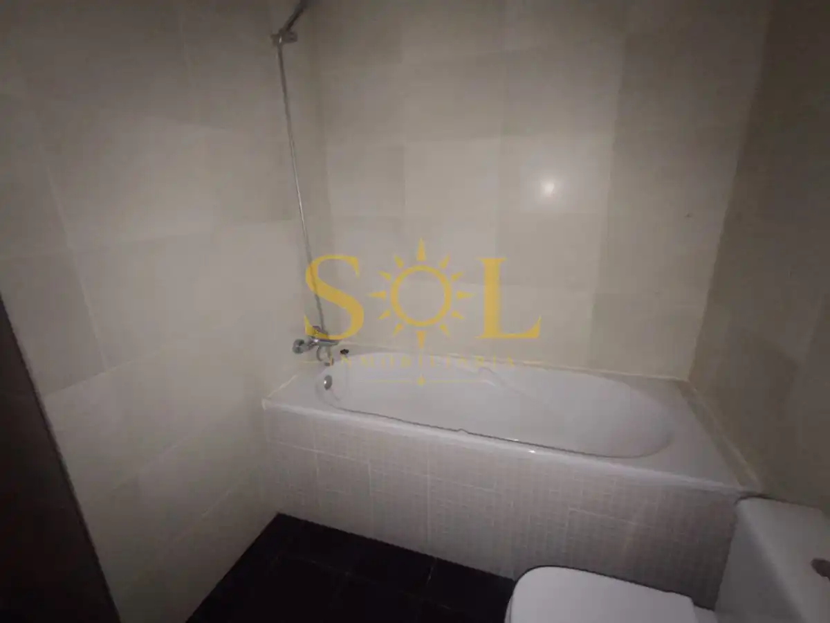 Bathroom of Flat for sale in Valencia de Don Juan  with Heating and Terrace