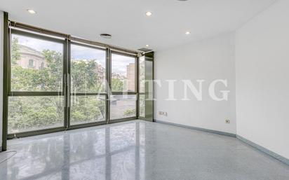 Exterior view of Office for sale in  Barcelona Capital  with Air Conditioner and Heating