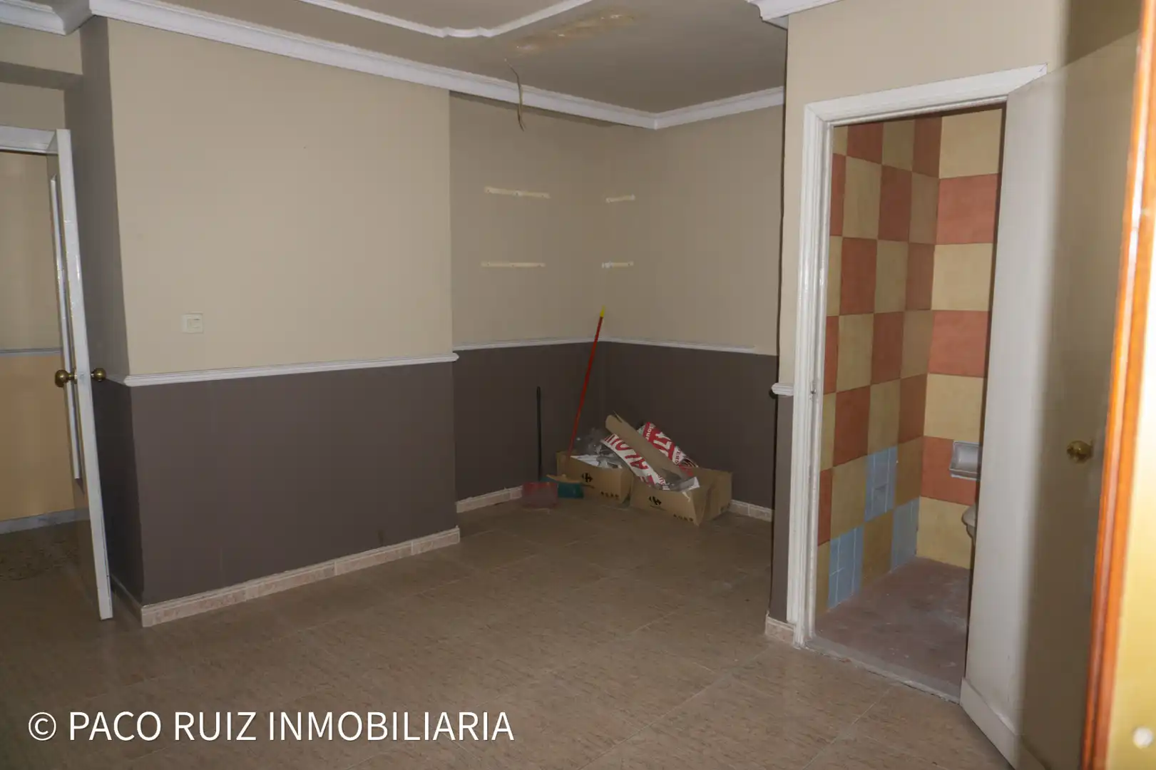 Local comercial en alquiler en Calle José Artés de Arcos 22, imagen 5