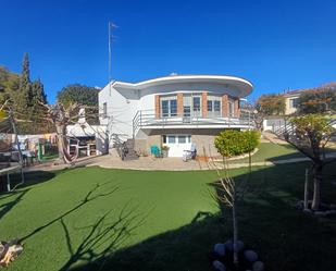 Vista exterior de Casa o xalet en venda en Vilanova i la Geltrú