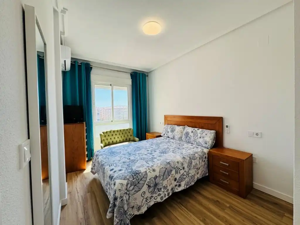 Habitación de Piso en venta en Guardamar del Segura con Aire acondicionado, Terraza y Amueblado