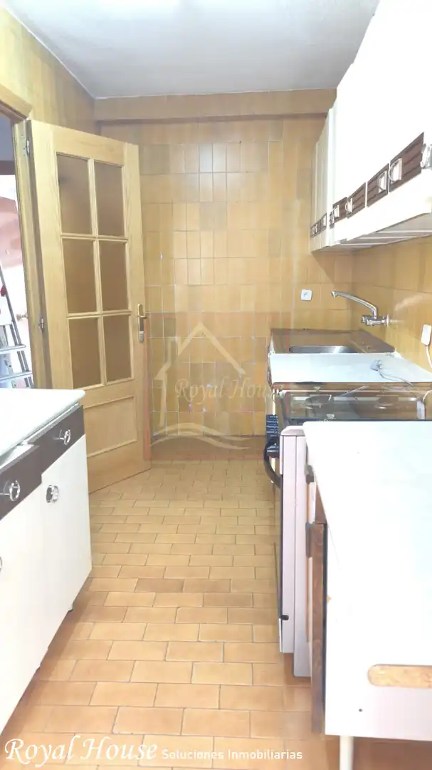Cuina de Pis en venda en Collado Villalba amb Calefacció, Terrassa i Traster