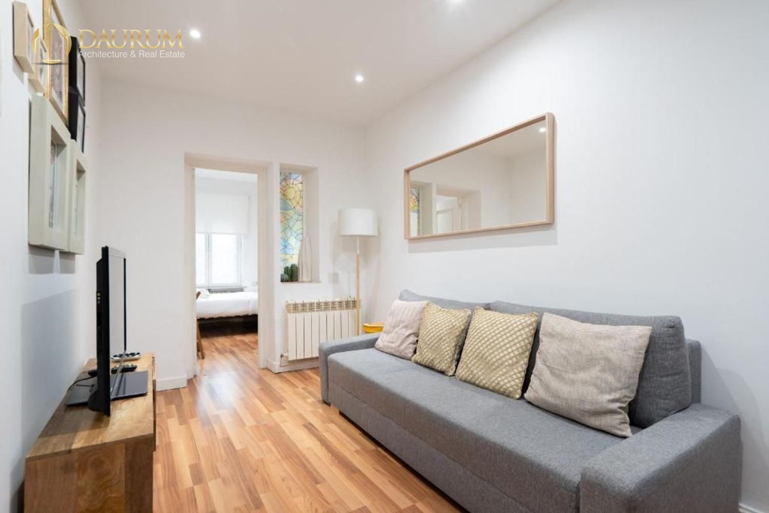 Sala d'estar de Pis en venda en  Madrid Capital amb Calefacció, Terrassa i Moblat