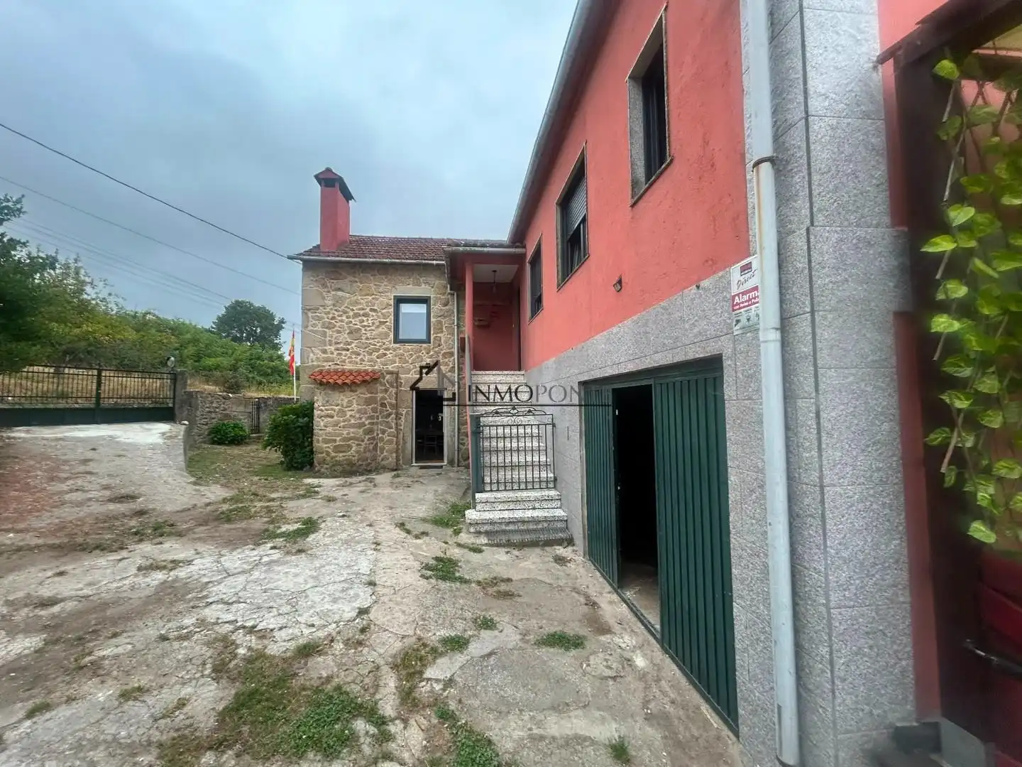 Exterior view of Houses for sale in Moraña  with Heating, Private garden and Terrace