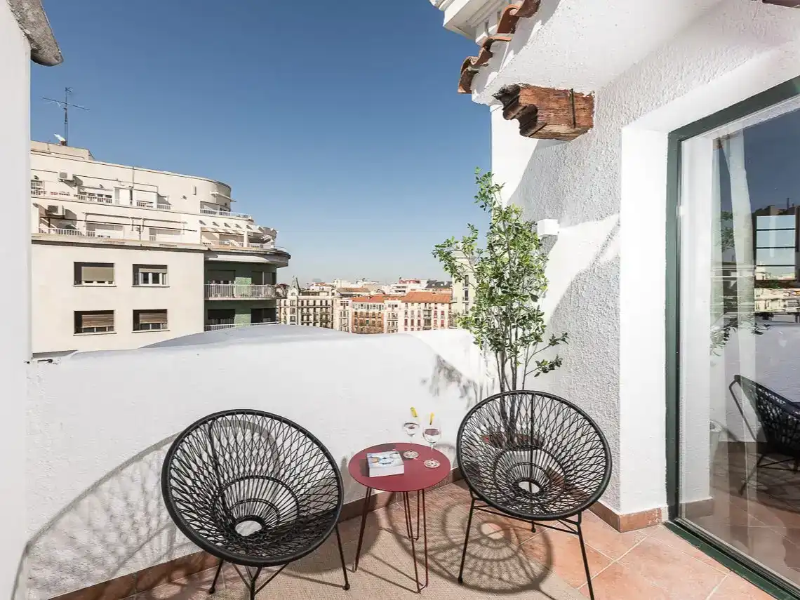 Terrasse von Dachboden zur Miete in  Madrid Capital mit Klimaanlage