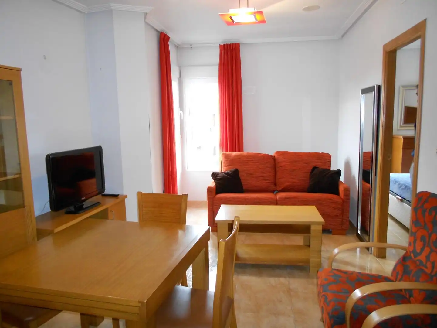 Sala d'estar de Apartament de lloguer en Murcia amb Aire condicionat, Terrassa i Moblat